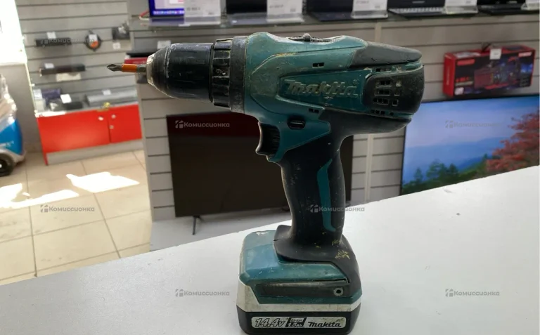 дрель шуруповерт Makita DF347D