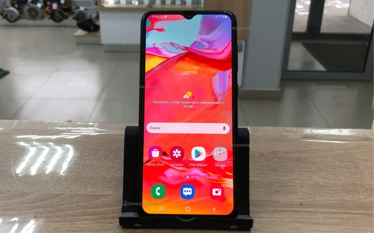 Samsung Galaxy A70 6/128 ГБ