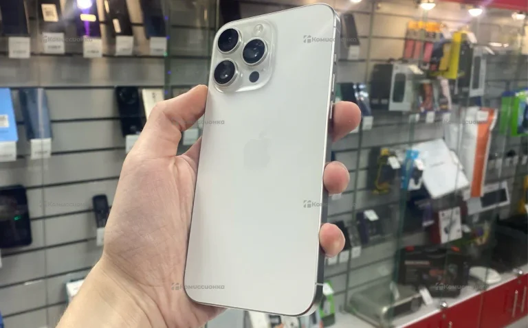 Apple iPhone 15 Pro Max 8/1 ТБ