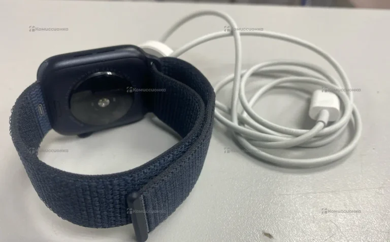 Часы  Apple Watch SE 2