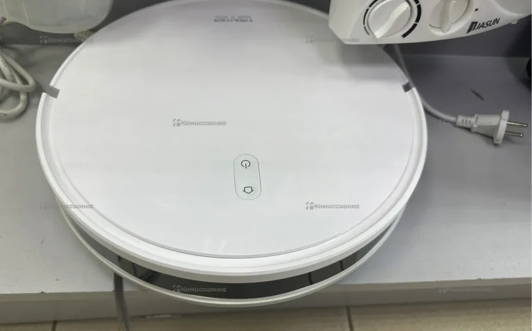 робот-пылесос dream trouver E10