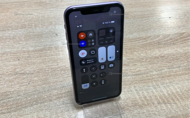 Apple iPhone 11 4/128 ГБ