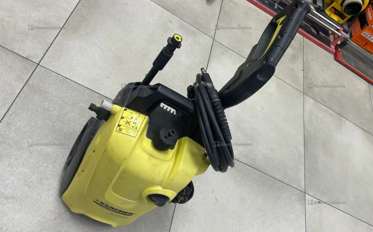 Мойка Karcher K4 Compact