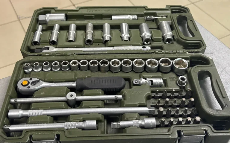 Набор инструмента 55 предметов Дело Техники 610755