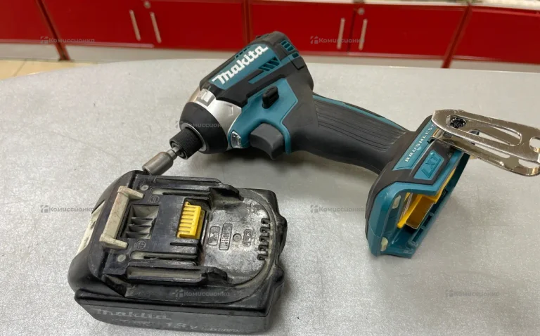 Винтоверт makita DTD154