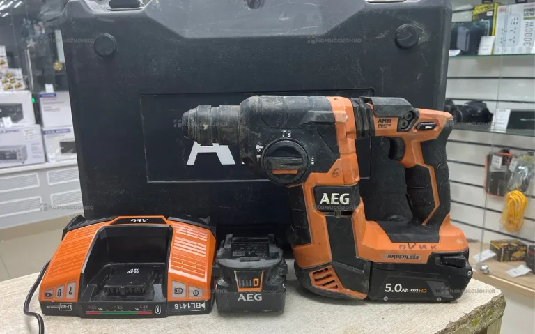 Аккумуляторный перфоратор AEG BBH18BL