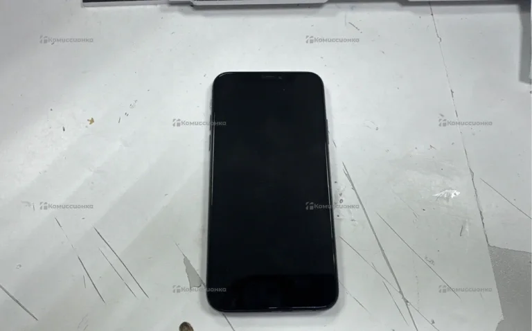 Apple iPhone X 3/64 ГБ