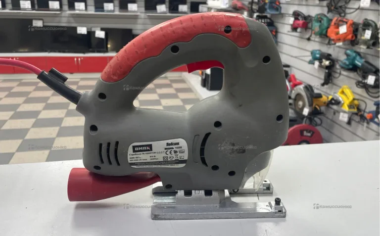 Электролобзик OMAX 10208