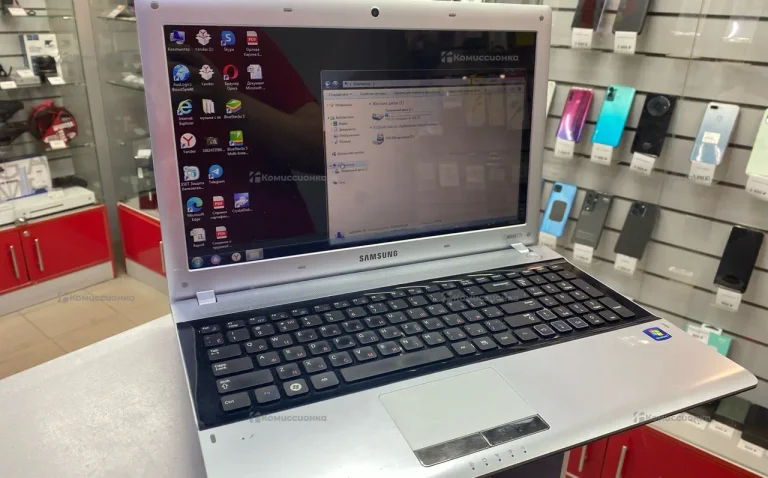 Ноутбук Samsung RV515