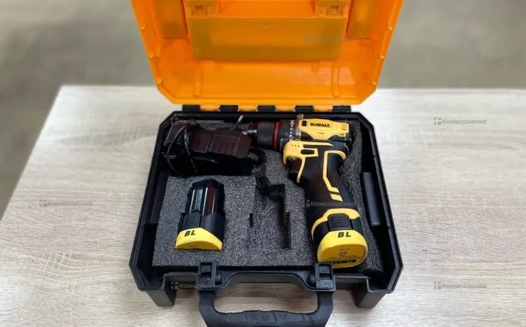 Шуруповерт DeWalt 128V