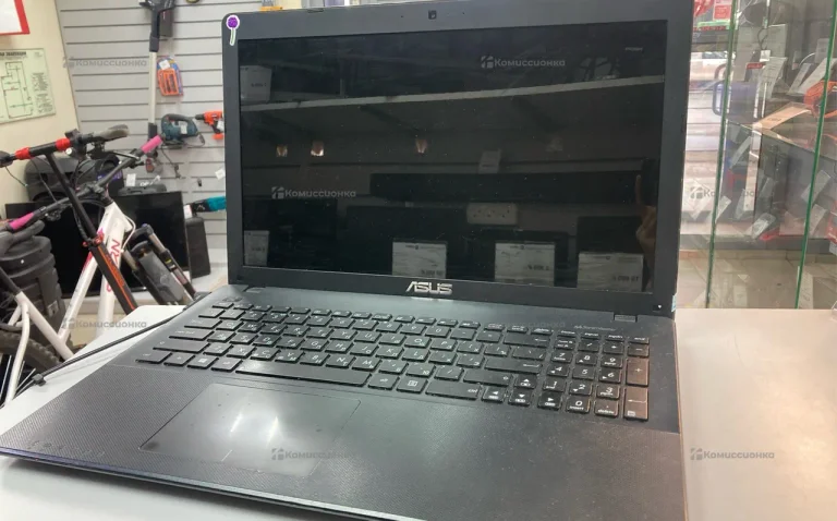 Ноутбук ASUS X552E