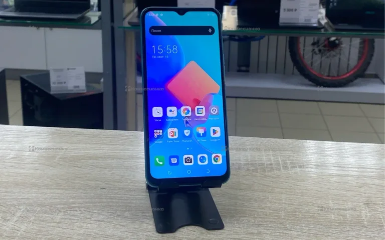 Tecno Spark 8C 4/64 ГБ