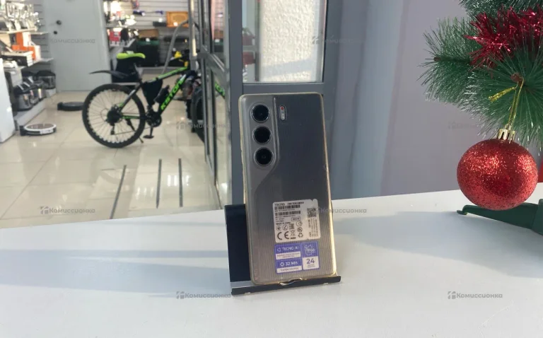 Tecno Camon 40 8/256 ГБ