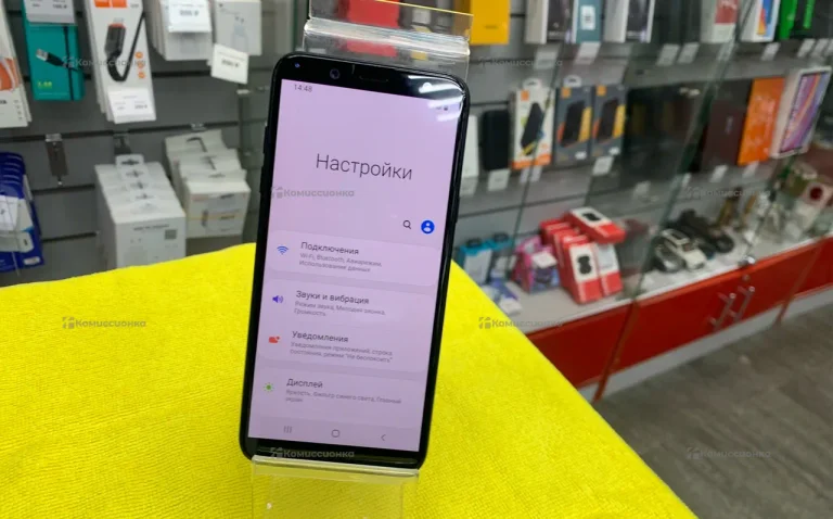 Samsung Galaxy A6 (2018) 3/32 ГБ