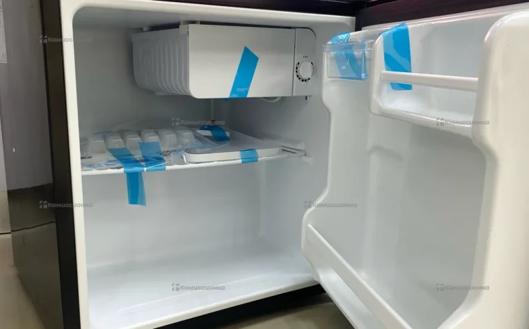 Холодильник Hyundai CO0502