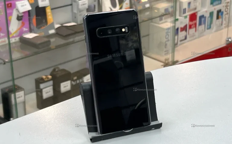 Samsung Galaxy S10+ 8/128 ГБ