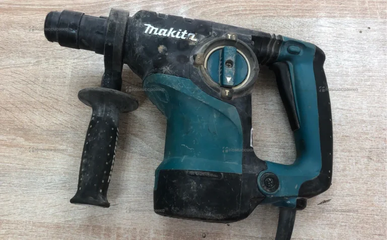 Перфоратор Makita HR2811FT