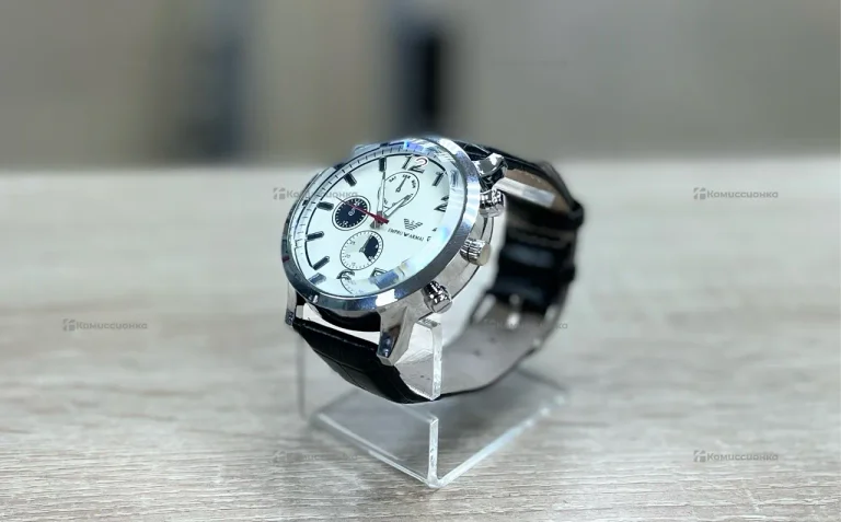 Часы  Armani
