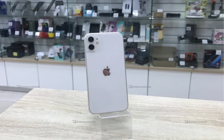 Apple iPhone 11 4/64 ГБ