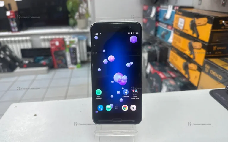 HTC U11 4/64 ГБ