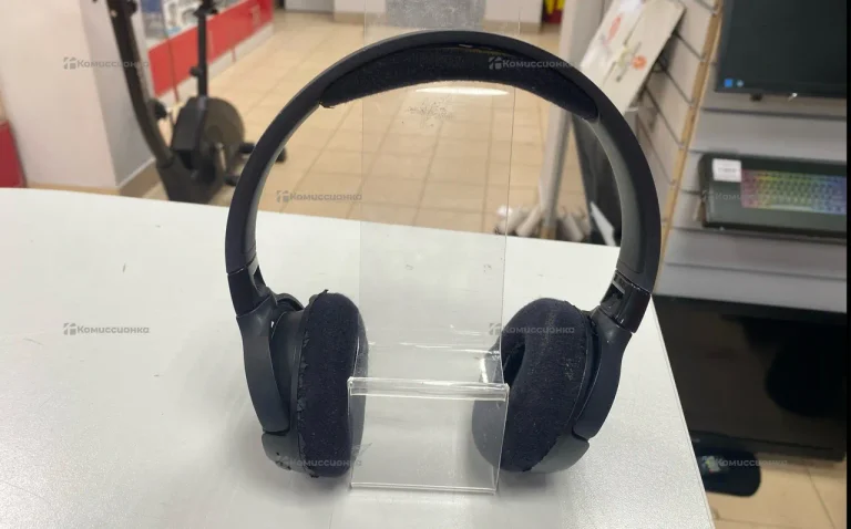 Наушники  JBL Tune 810BT