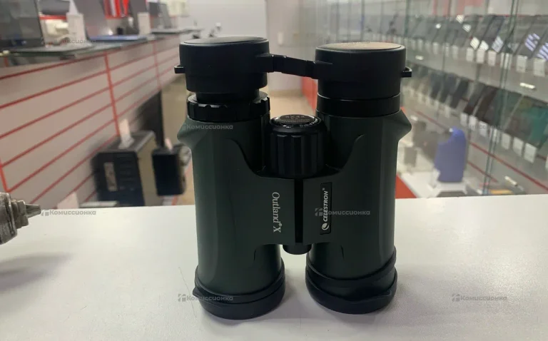 Бинокль Celestron Outland