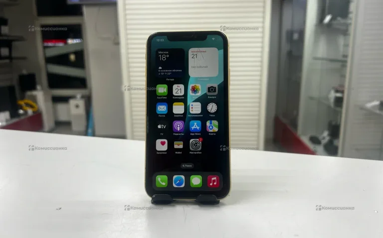 Apple iPhone XR 3/64 ГБ