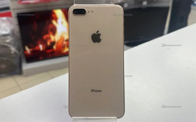 Apple iPhone 8 Plus 3/64 ГБ