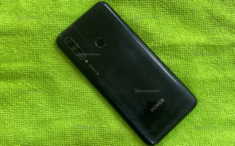 Honor 20e 4/64gb