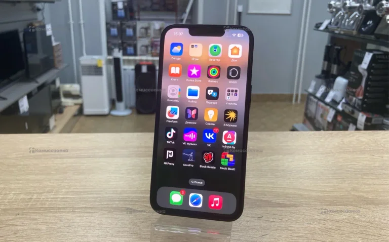 Apple iPhone 13 4/128 ГБ