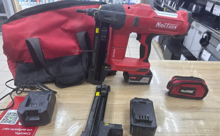 пистолет монтажный аккумуляторный DCCN100X2