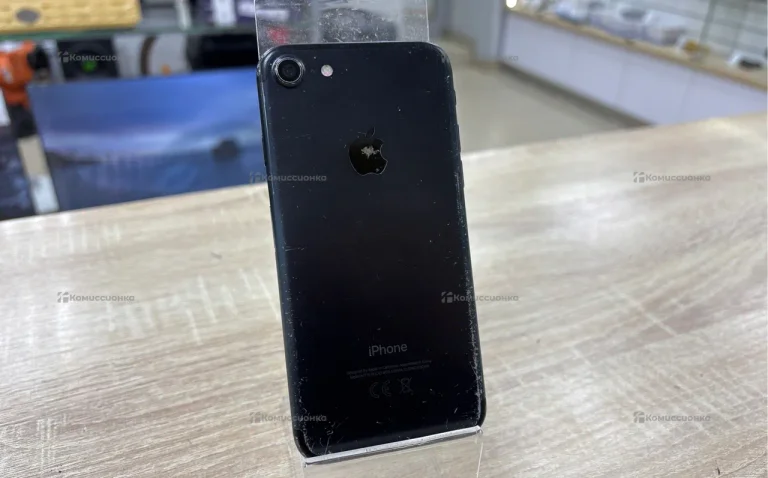 Apple iPhone 7 2/32 ГБ