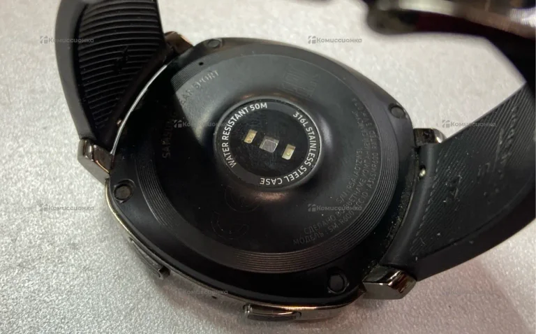 Часы Samsung Gear Sport SM-R600