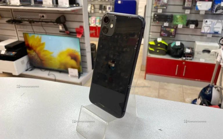 Apple iPhone 11 4/64 ГБ