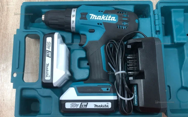Аккумуляторная дрель-шуруповерт Makita DF488DWE