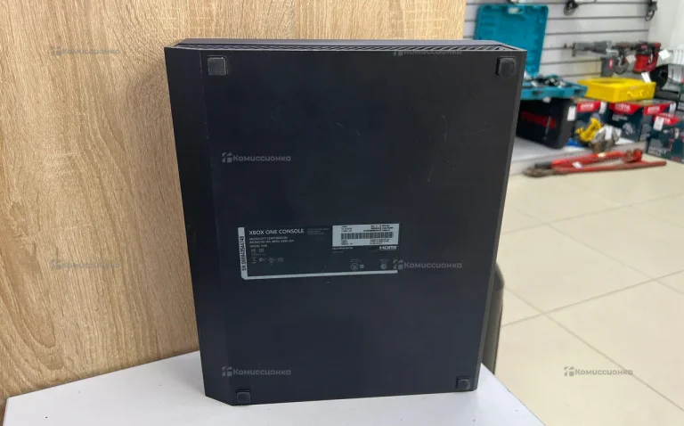 Приставка Xbox One 500Gb