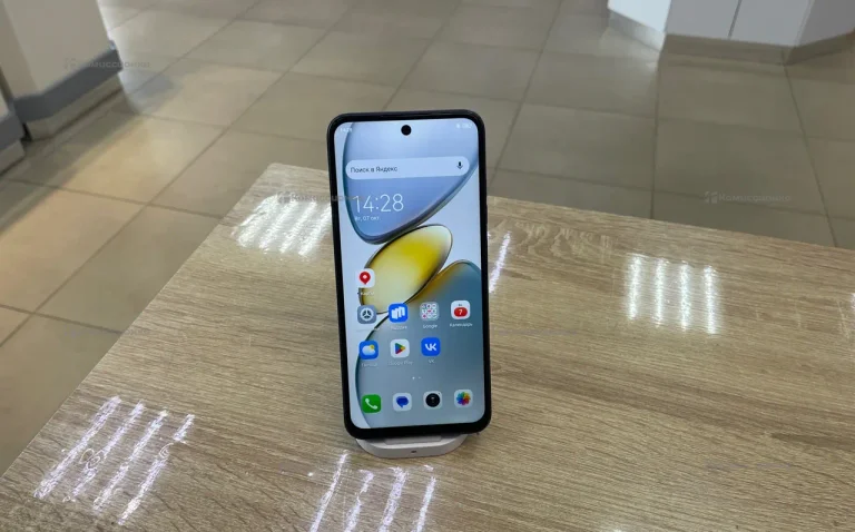 Tecno Spark Go 1 4/64 ГБ