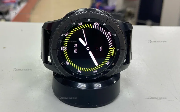 Часы  Samsung gear s3