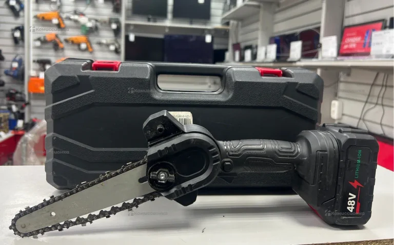 Кусторез аккумуляторный