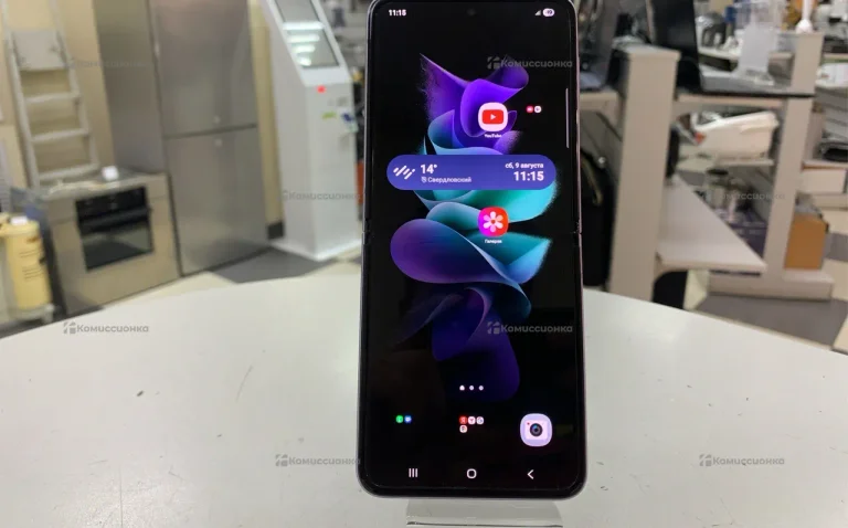 Samsung Galaxy Z Flip3 5G 8/256 ГБ
