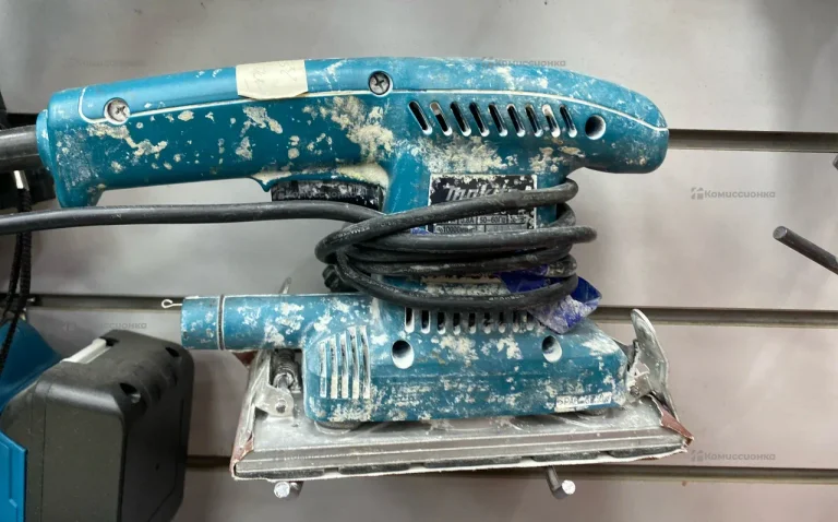 Плоскошлифовальная машина Makita BO3700