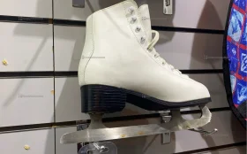 Купить Коньки фигурные белые  Emily б/у , в Тюмень Цена:1490рублей
