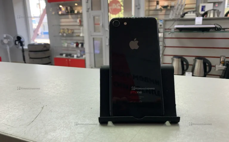 Apple IPhone 8 64Gb