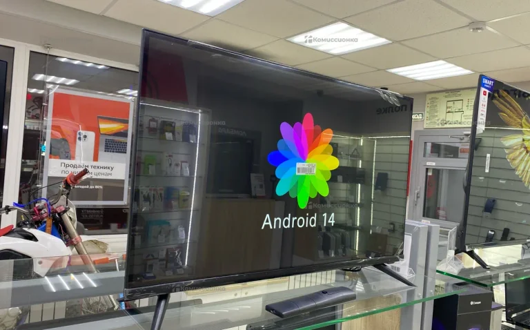 Телевизор Smart TV 32" QN900