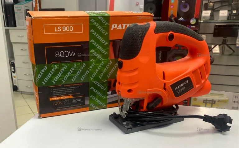 Лобзик PATRIOT LS 900