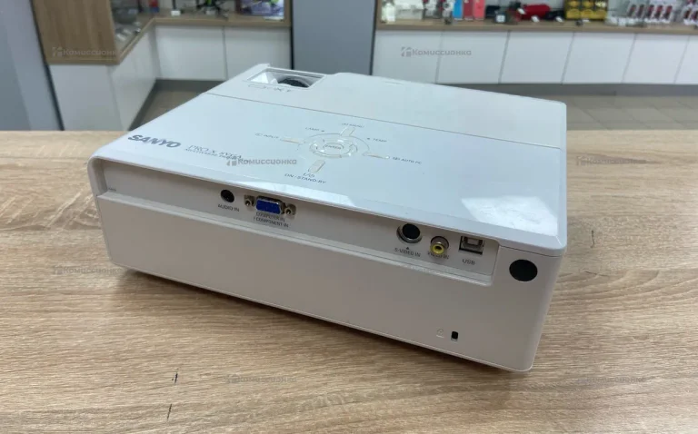 мультимедийный проектор SANYO PDG-DSU20E