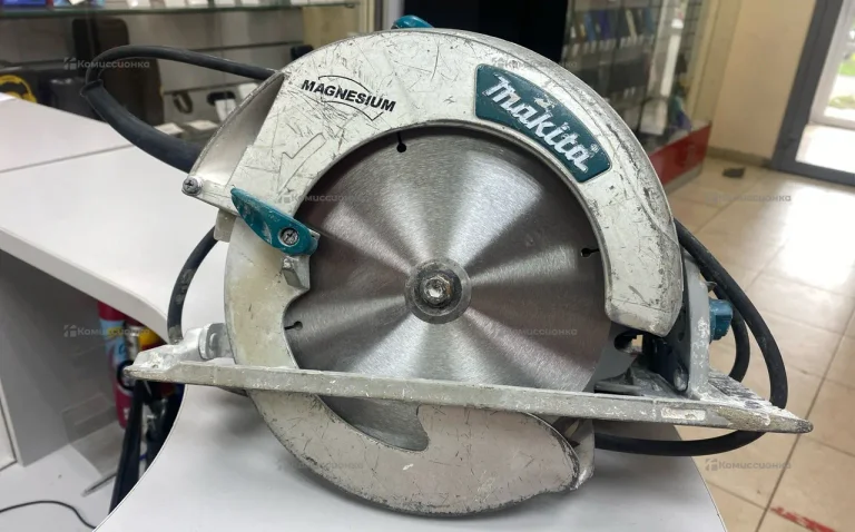 MAKITA циркулярная пила