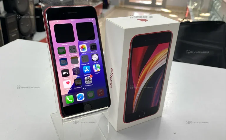 Apple iPhone SE (2020) 3/64 ГБ