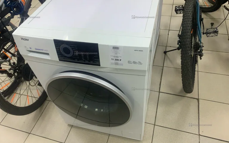 Стиральная машина  Haier HW70-12829A