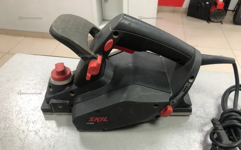 Электрорубанок Skil 1555